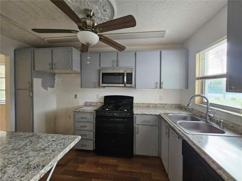 2850 59th Street #115, St Petersburg FL - photo 7 of 17