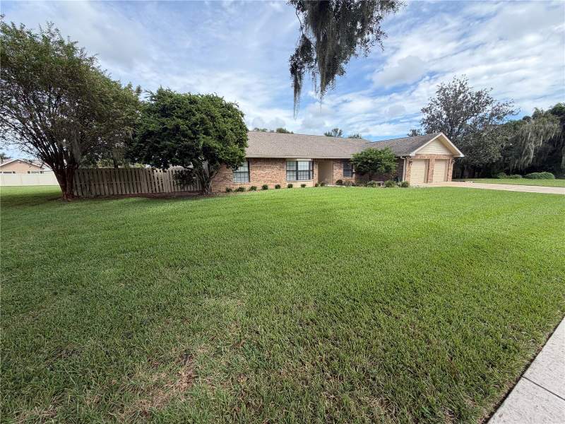 3 bedroom Single Family Residence at 4614 Duxberry Lane, Colony South, Valrico — photo 3