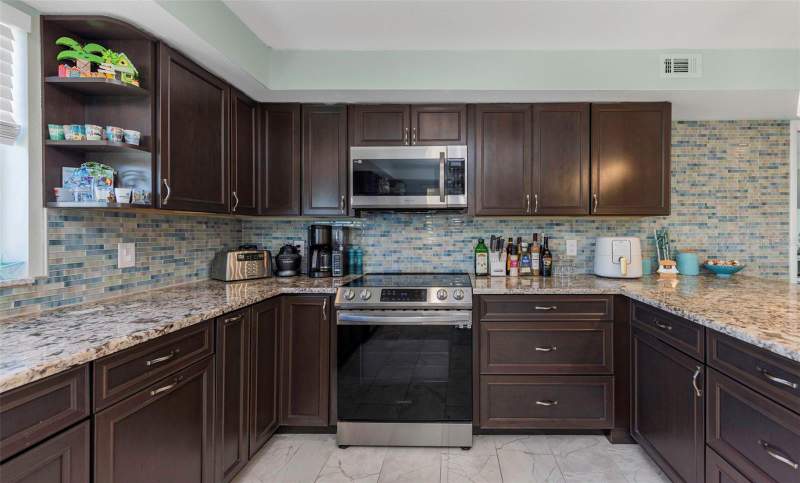 1 bedroom Condominium at 736 Island Way #601, 736 Island Way Condo, Clearwater — photo 5