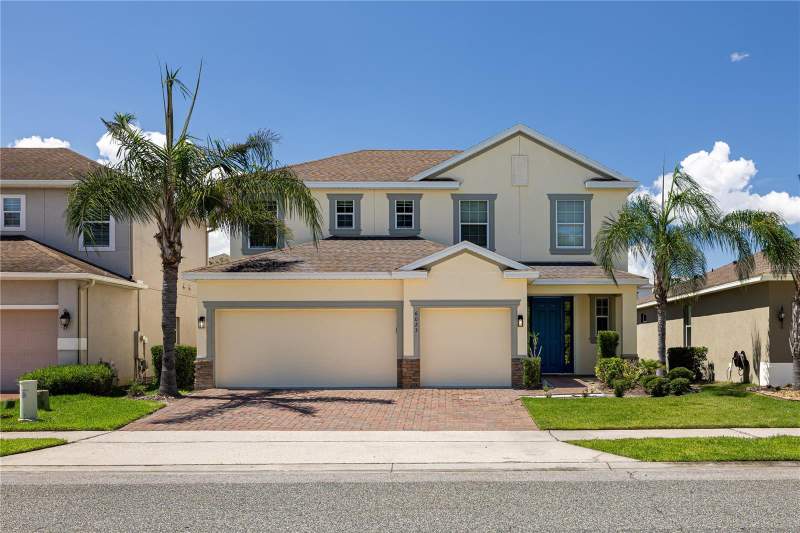 6023 W TOWN CENTER BOULEVARD home for sale in Pointe/Hunter's Creek