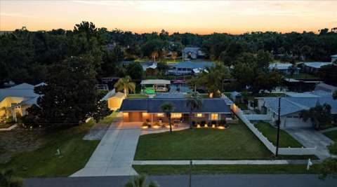 1302 SE Paradise Avenue, home for sale in Crystal River 34429