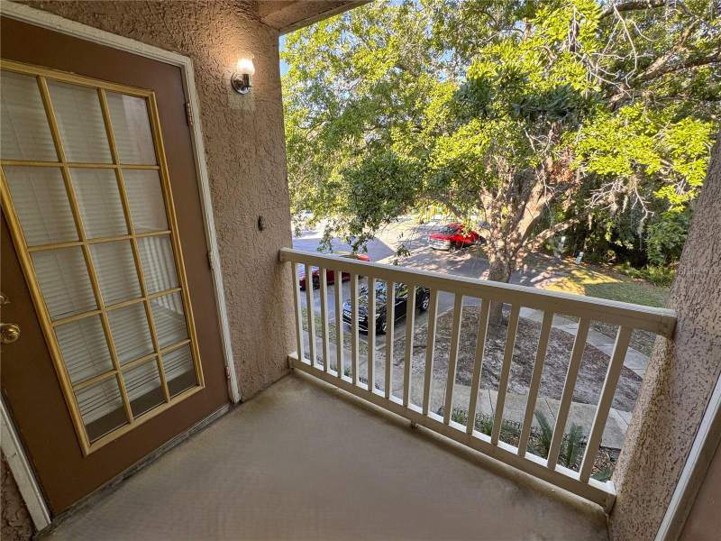 2 bedroom Condominium at 10519 Villa View Circle #10519, The Villas Condo, Tampa — photo 5