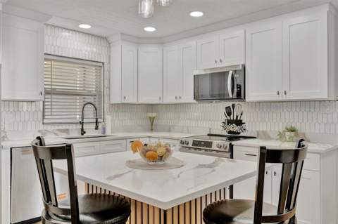 6209 Flamingo Drive, Apollo Beach FL - photo 18 of 59