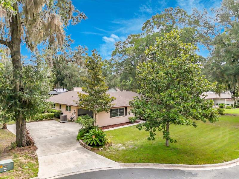 4 bedroom Single Family Residence at 3944 NW 40th Court, Foxfire Woods, Gainesville — photo 3