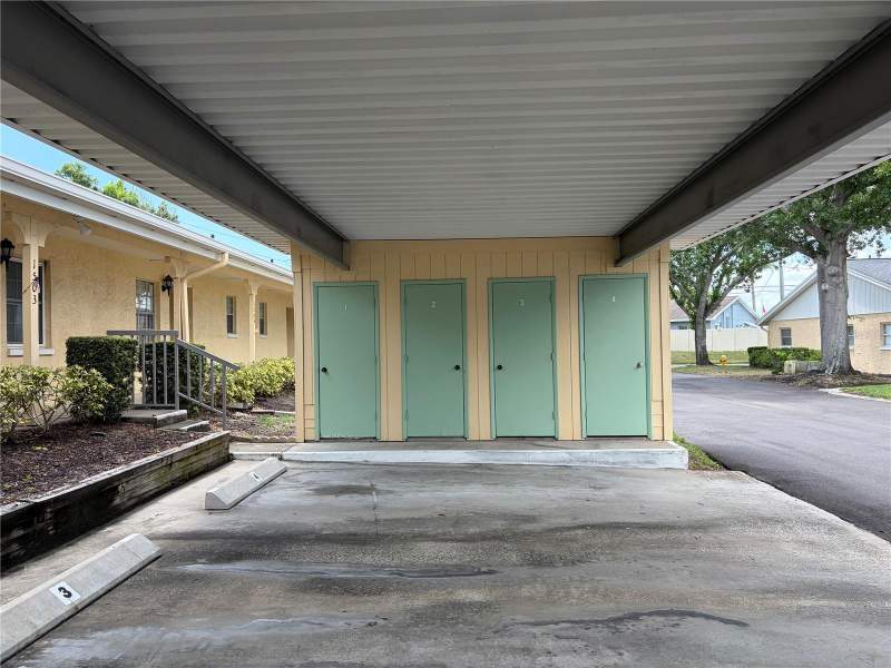 2 bedroom Villa at 2465 Northside Drive #1502, Woodland Villas Condo 1, Clearwater — photo 2