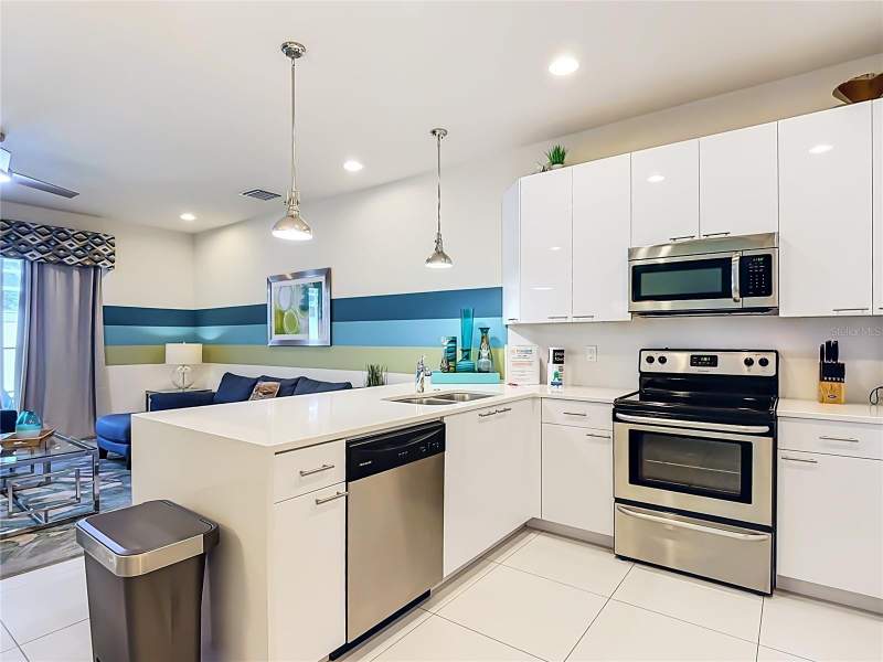 3 bedroom Townhouse at 1433 Retreat Cir, Retreat At Silver Creek, Clermont — photo 3