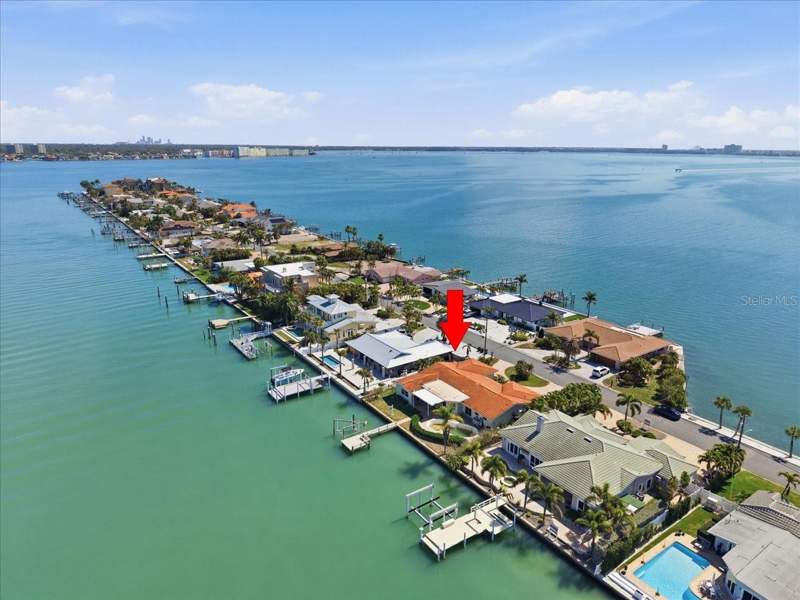 4 bedroom Single Family Residence at 411 55th Avenue, Brightwater Beach Estates 1st Add, St Pete Beach — photo 3