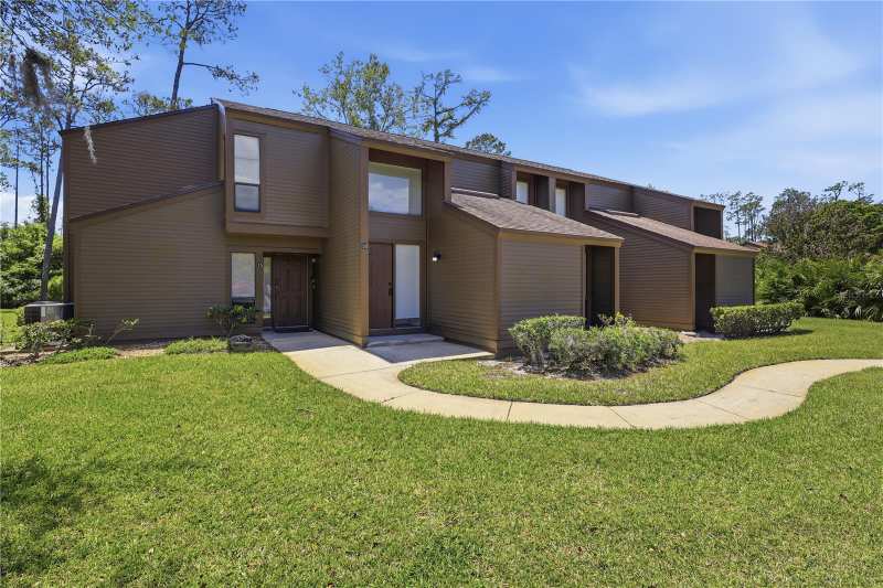 2 bedroom Condominium at 16 Hembury Lane #16, Woodhaven At Palm Coast, Palm Coast — photo 1
