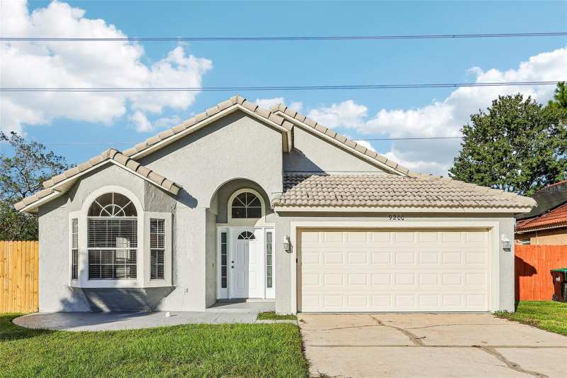 3 bedroom Single Family Residence at 9200 Valencia Palms Drive, Valencia Palms, Orlando — photo 1