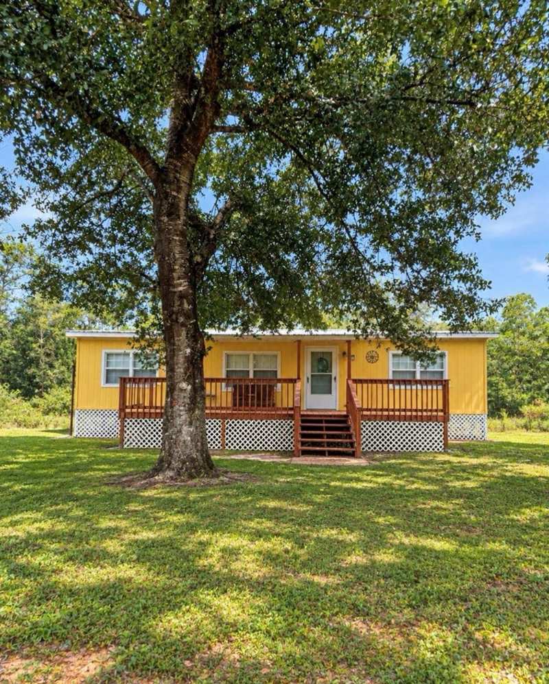 3 bedroom Manufactured Home at 212 Ballard Road, Avon Park Estates, Avon Park — photo 1