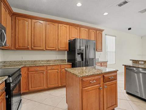 1711 Windward Oaks Court, Kissimmee FL - photo 10 of 33