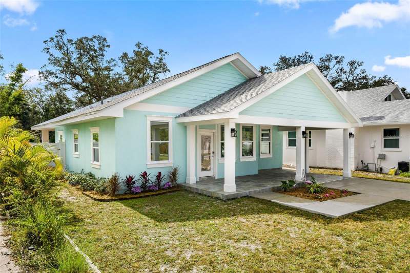 3 bedroom Single Family Residence at 1061 Sedeeva Street, Floridena, Clearwater — photo 2