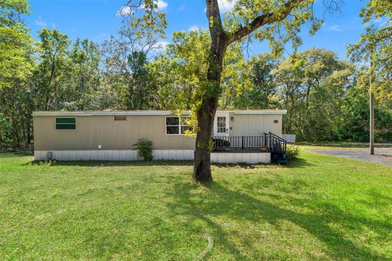 3 bedroom Manufactured Home at 3345 Ballard Street, Weeki Wachee Acres Add, Spring Hill — photo 3