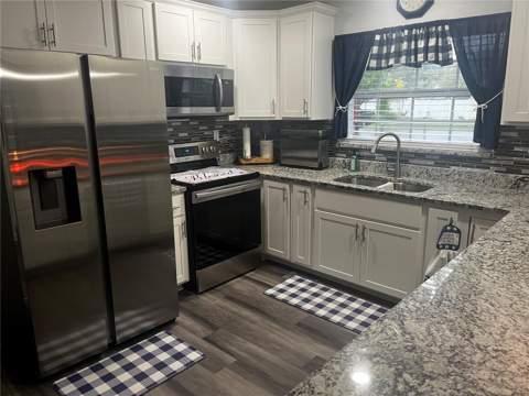 4852 18th Street, Zephyrhills FL - photo 9 of 41