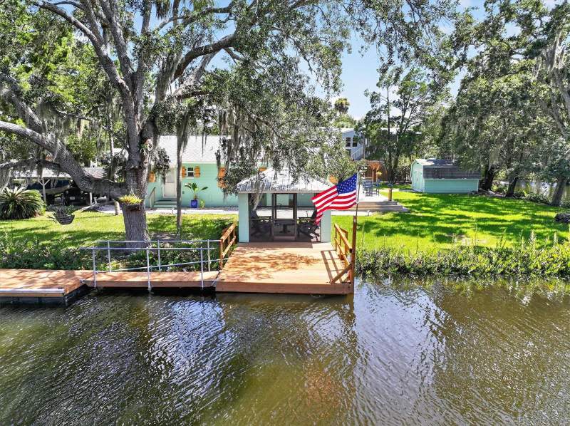 2 bedroom Single Family Residence at 6086 Island Drive, Palm Grove Colony, Weeki Wachee — photo 2