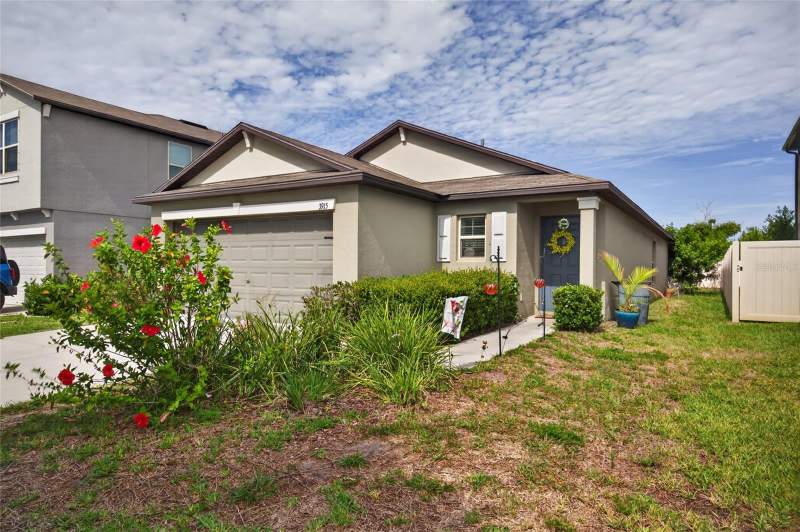 3 bedroom Single Family Residence at 3915 Gainer Springs Avenue, Copperspring Ph 1, New Port Richey — photo 2
