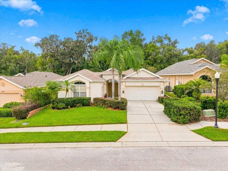 3 bedroom Single Family Residence at 12220 Woodlands Circle, Lake Jovita Golf & Country Club Ph 01A, Dade City — photo 1