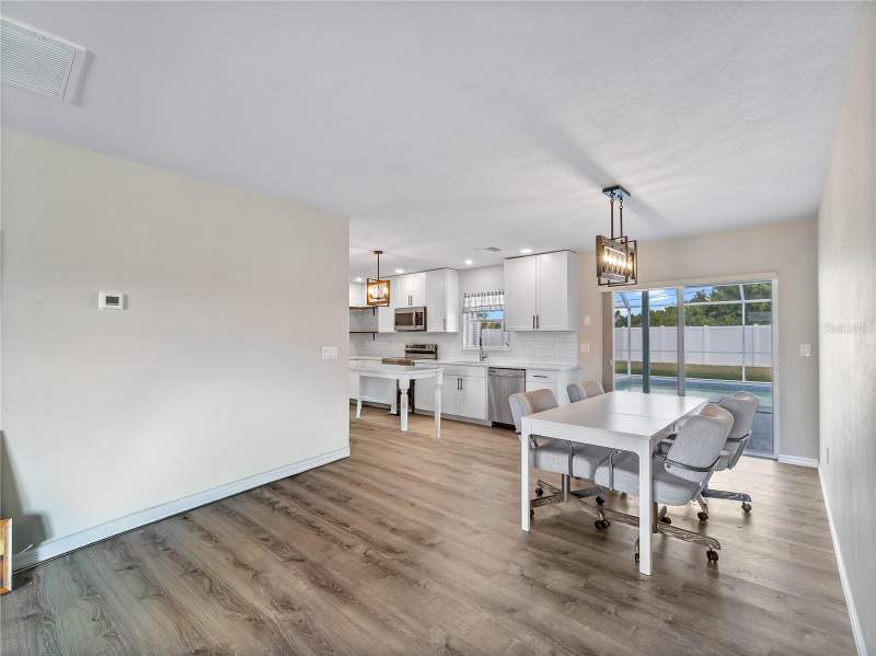 2 bedroom Single Family Residence at 2367 Ivanhoe Street, Port Charlotte Sec 020, Port Charlotte — photo 5