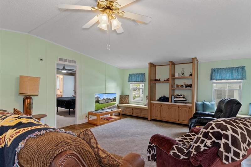 3 bedroom Manufactured Home at 5181 Forest Glenn Drive, Forest Glenn Phase L, Spring Hill — photo 4