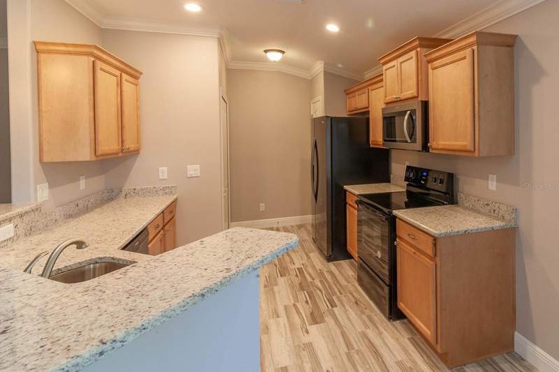 3 bedroom Single Family Residence at 16200 Lenord Street, Lynnwood, Umatilla — photo 5