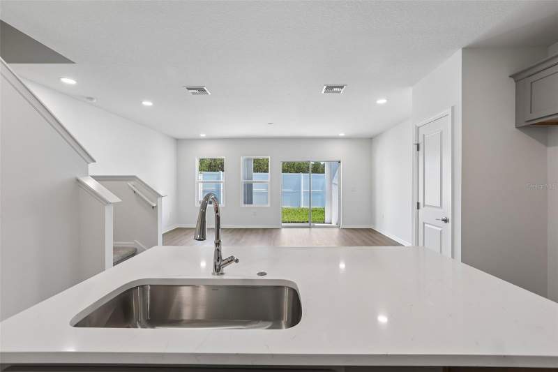 3 bedroom Townhouse at 34563 Turpins Avenue, Twin Oaks, Zephyrhills — photo 4