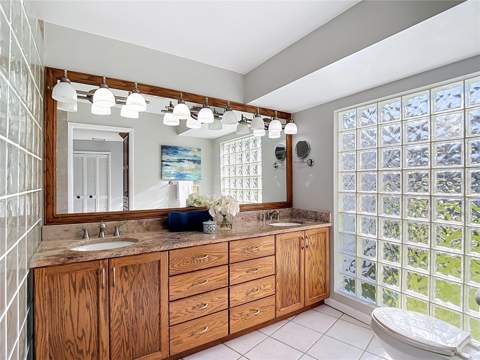 4324 Southpark Drive, Tampa FL - photo 22 of 52
