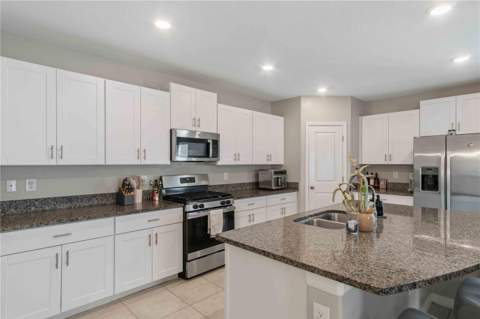 9440 Lemon Drop Loop, Sun City Center FL - photo 11 of 55