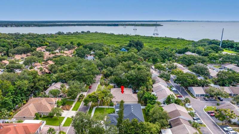 4 bedroom Single Family Residence at 114 Irwin St E, Water View Heights, Safety Harbor — photo 4