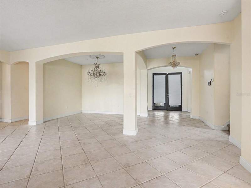 5 bedroom Single Family Residence at 1711 Windward Oaks Court, Bellalago, Kissimmee — photo 4