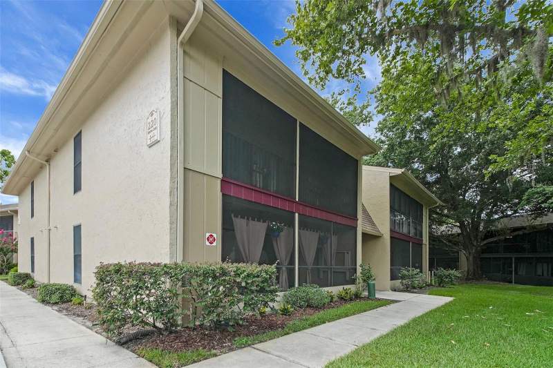 1 bedroom Condominium at 220 MOREE LOOP #2, BAYTREE VILLAGE, WINTER SPRINGS — photo 1