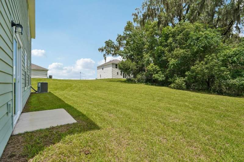 5 bedroom Single Family Residence at 14268 NW 162nd Place, Baywood Ph 1C, Alachua — photo 2