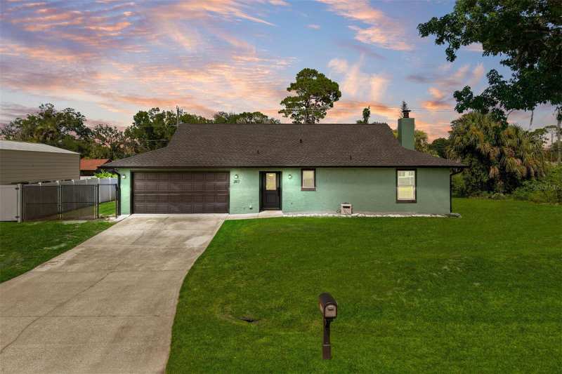 4 bedroom Single Family Residence at 2817 Yule Tree Drive, Florida Shores 01, Edgewater — photo 1