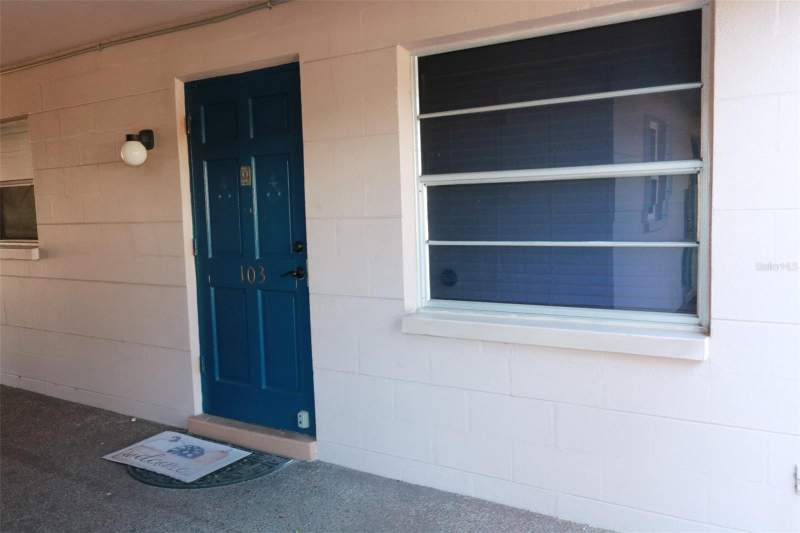 1 bedroom Condominium at 3125 36th Street #103, Mayfair Condo In Park West, St Petersburg — photo 2
