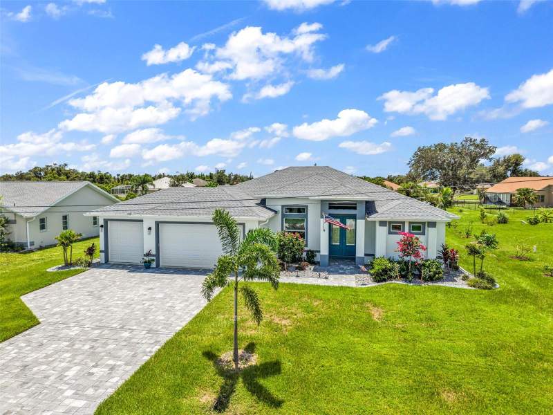 3 bedroom Single Family Residence at 27233 Salta Drive, Punta Gorda Isles Sec 20, Punta Gorda — photo 4