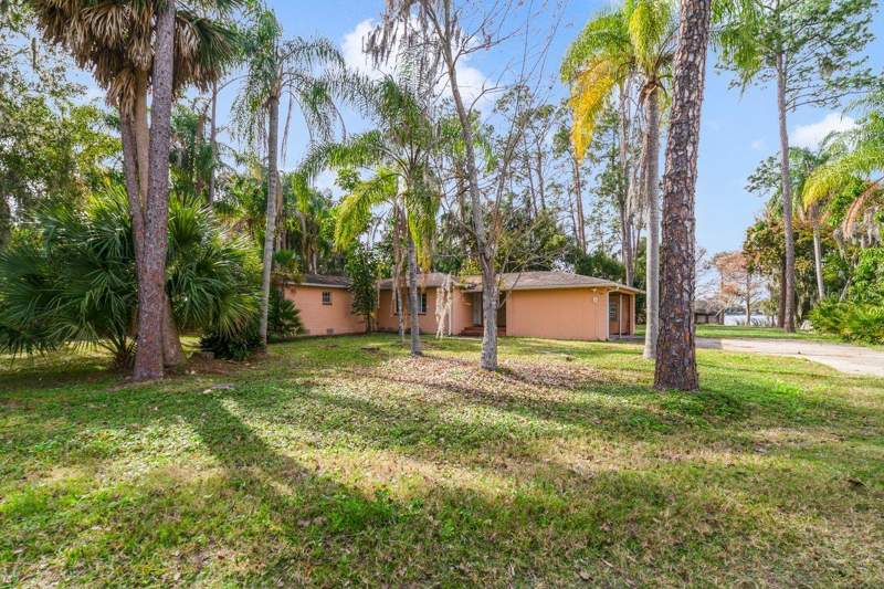 3658 N ECONLOCKHATCHEE TRAIL home for sale in Lakewood Park