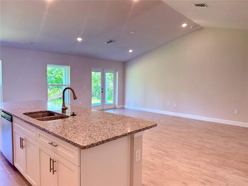 4 bedroom Single Family Residence at 9590 Little Rock Street, Port Charlotte Sec 081, Port Charlotte — photo 4