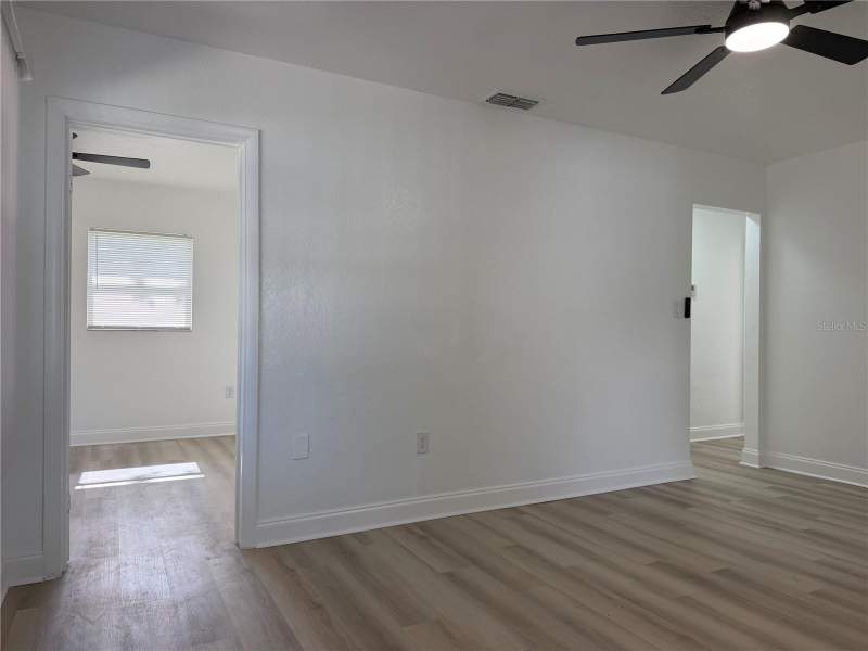 3 bedroom Single Family Residence at 1705 E Bird Street, Hendry & Knights Add To, Tampa — photo 3
