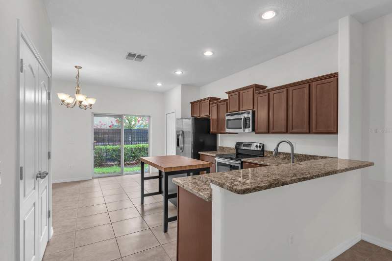 2 bedroom Townhouse at 2719 Lantern Hill Avenue, Brandon Pointe Prcl 114, Brandon — photo 2