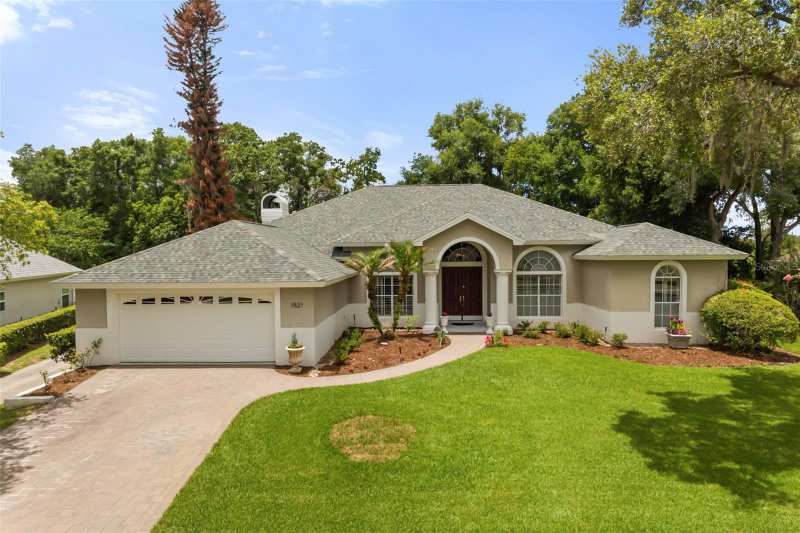 3 bedroom Single Family Residence at 1521 Edgewater Drive, Mount Dora Country Club Mount Dora Unit 02, Mount Dora — photo 1