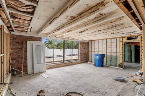 9570 Sun Isle Drive, St Petersburg FL - photo 8 of 35