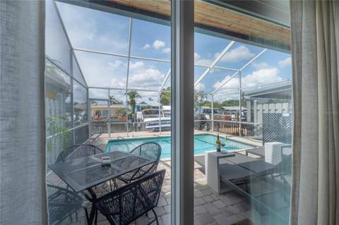 8757 Bay Pointe Drive, Tampa FL - photo 16 of 63