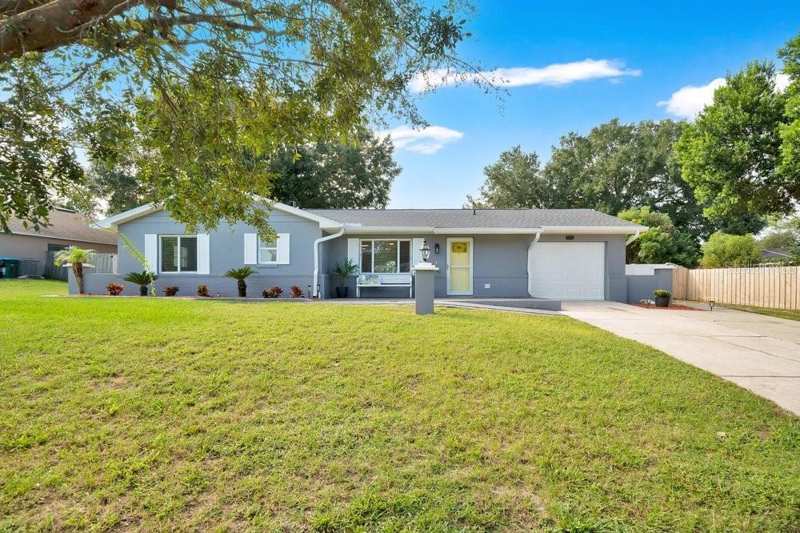4 bedroom Single Family Residence at 581 Fourwind Street, Deltona Lakes Un 3, Deltona — photo 1