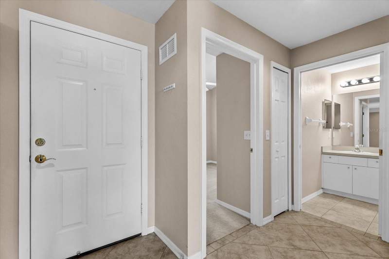 2 bedroom Condominium at 5768 Sabal Trace Drive #203, Colony At Sabal Trace Ph 01, North Port — photo 4