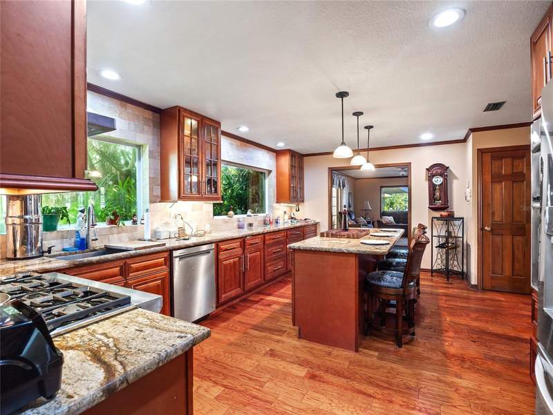 4 bedroom Single Family Residence at 15733 TOWER VIEW DRIVE, CRYSTAL COVE, CLERMONT — photo 3