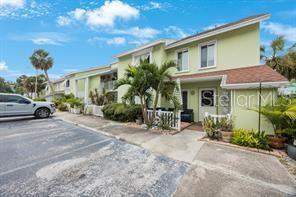 2 bedroom Townhouse at 3595 41st Lane #H, Bermuda Bay Beach Condo, St Petersburg — photo 2