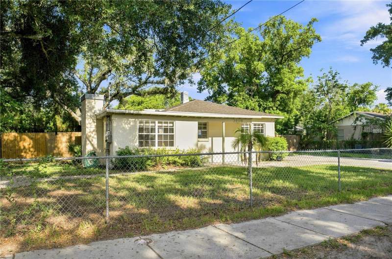 3 bedroom Single Family Residence at 3808 N 54th Street, Grant Park Add Blk 31-3, Tampa — photo 4