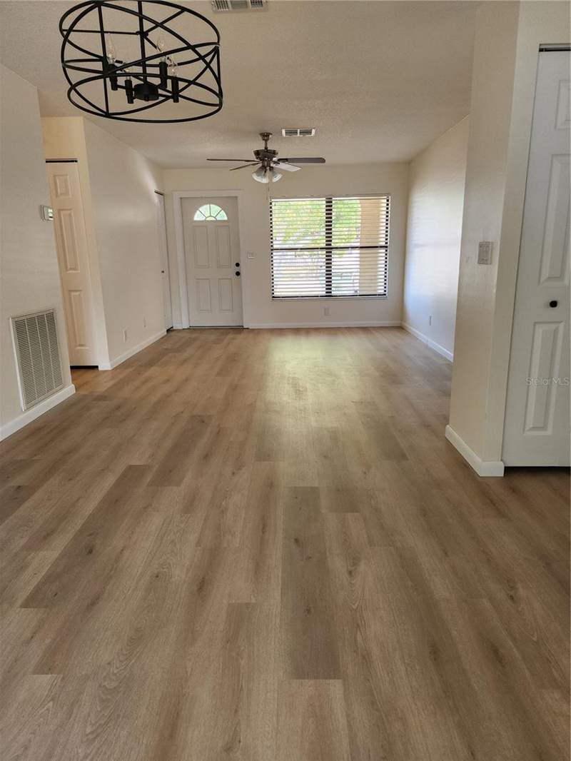 3 bedroom Single Family Residence at 13010 CUMBERLAND DRIVE, CUMBERLAND PARK, LARGO — photo 3
