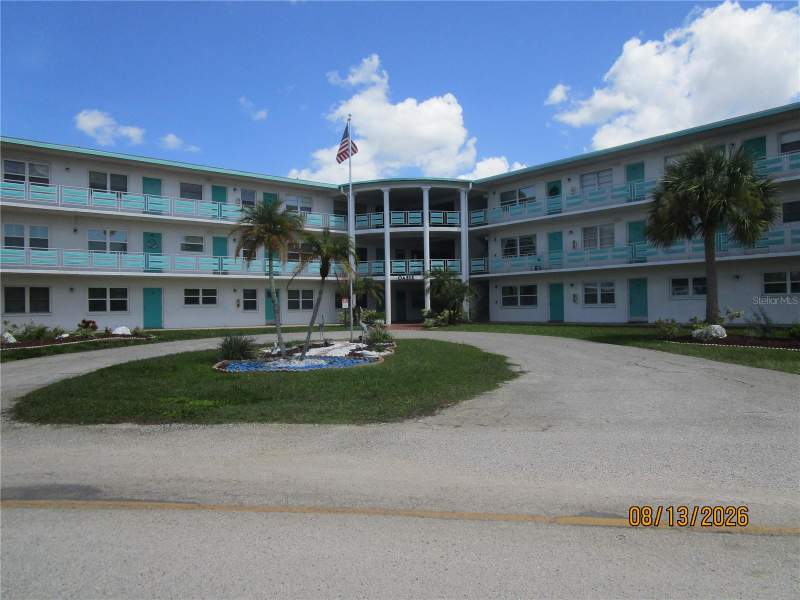 1 bedroom Condominium at 1900 59th Avenue #115, Town Apts Condo, St Petersburg — photo 3