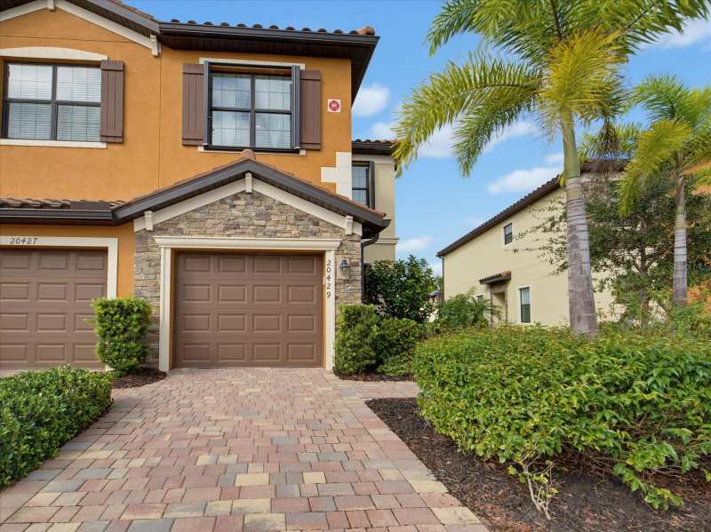 3 bedroom Townhouse at 20429 Lagente Circle, Gran Paradiso Twnhms 1B, Venice — photo 1