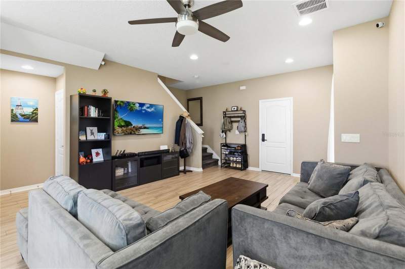 3 bedroom Townhouse at 2618 White Isle Lane, Econ Lndg Ph 2, Orlando — photo 5